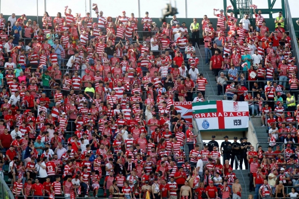 Imagen de la zona visitante en el Benito Villamarín durante el Betis - Granada (GCF)