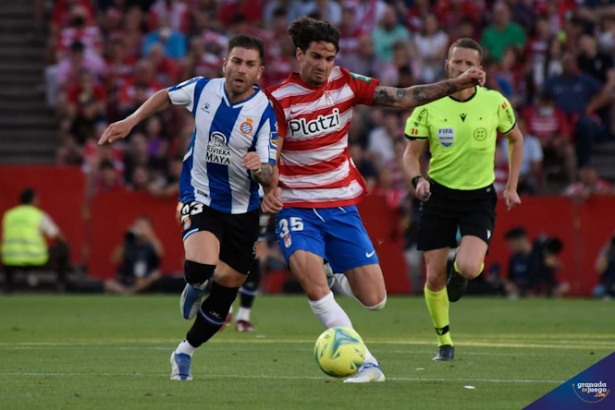 Collado fue el único que se salvó de la quema en el debacle del Granada CF (JOSÉ M. BALDOMERO)