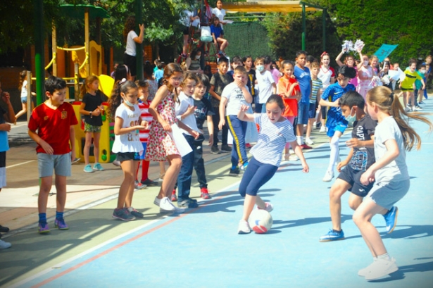 Momento de la School League (CD GRANADA ORIGEN)