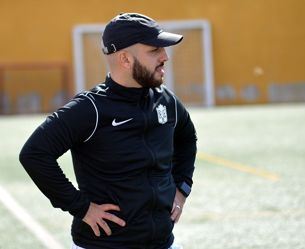 José Ignacio `Pumuki` Heredia, entrenador del Cúllar Vega CF (J. PALMA)
