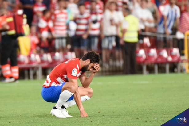 Germán Sánchez, desconsolado tras el último partido de liga (JOSÉ M. BALDOMERO)