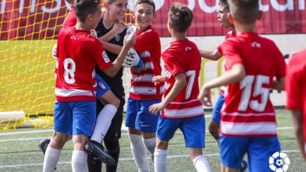 Buen papel del alevín del Granada en la Liga Promises (LALIGA/GRANADA CF)
