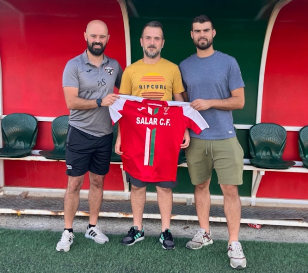 Carmelo Jaimez ha sido presentado como entrenador del Salar CF (SALAR CF)
