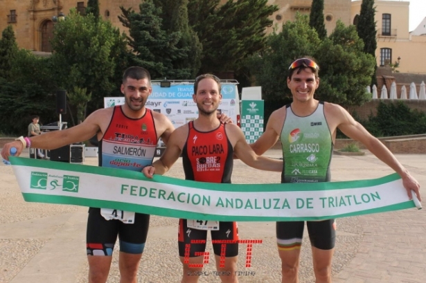 Tres primeros clasificados en categoría masculina (FATRI)