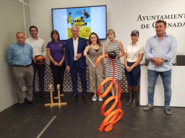 Presentación de campus deportivos para niños en verano (AYUNTAMIENTO) 