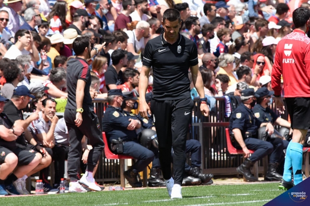 Torrecilla, durante su último partido con el Granada frente al Levante (JOSÉ M. BALDOMERO)