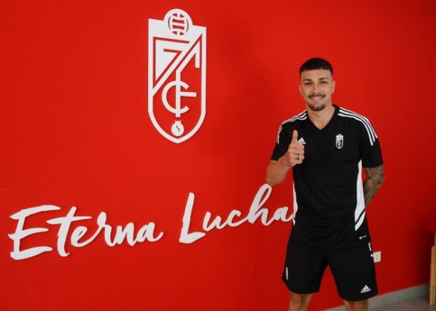 Adri López será nuevo portero del Recreativo (GRANADA CF)
