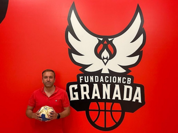 Javier Elvira dirigirá el nuevo proyecto del Balonmano en Granada 