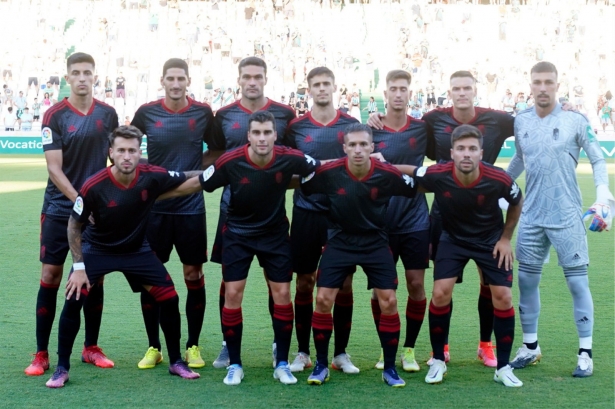 Once inicial del Granada en su estreno en pretemporada ante el Córdoba (GCF)