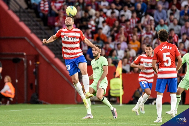 Imagen de un partido del Granada CF (JOSÉ M. BALDOMERO) 
