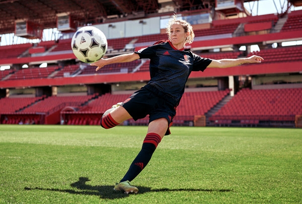 Lauri seguirá siendo un año más la capitana del Granada Femenino (GCF)