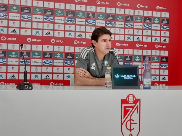 Aitor Karanka, en la rueda de prensa previa al encuentro frente al Racing (FRAN CALVO)