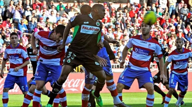 Imagen del último Granada - Racing disputado en tierras nazaríes (EUROSPORT)