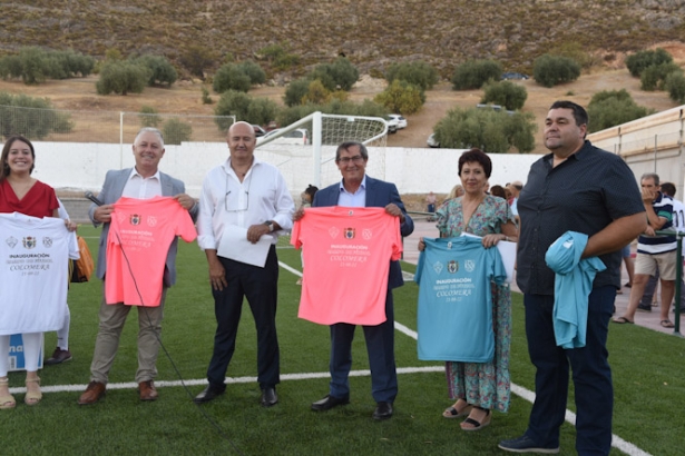 Inauguración del campo de fútbol de césped artificial de Colomera (O. PATILLA/ DIPGRA)