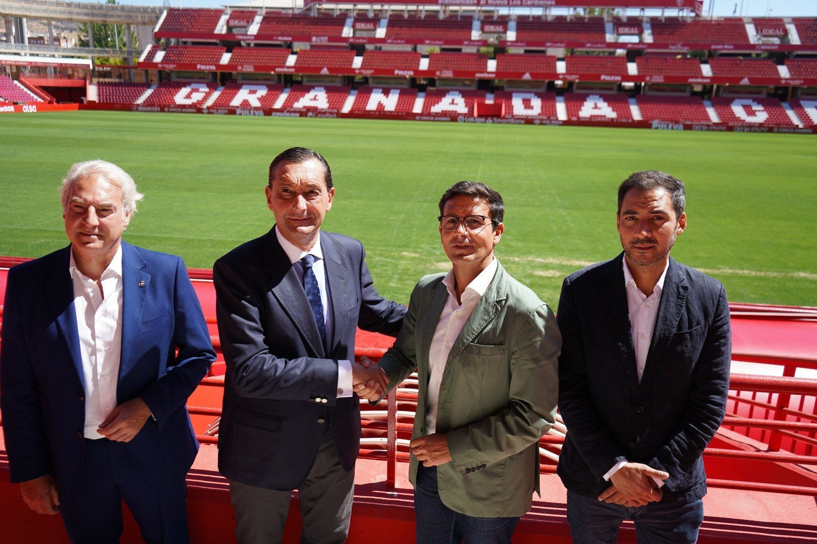 José Antonio Huertas, Alfredo García Amado, Paco Cuenca y Eduardo Castillo, en el `Nuevo Los Cármenes` (JOSÉ VELASCO / GRJ) José Antonio Huertas, Alfredo García Amado, Paco Cuenca y Eduardo Castillo, en el `Nuevo Los Cármenes` (JOSÉ VELASCO / GRJ)