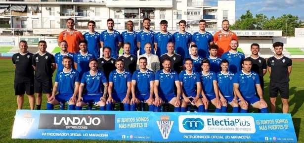 Foto oficial de la plantilla del Maracena de la temporada 2021/22 (UD MARACENA)