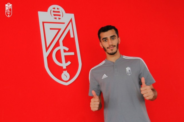 Khalid es el nuevo refuerzo del Recreativo (GRANADA CF)