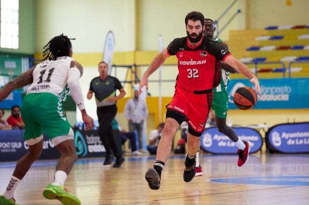 Luke Maye fue el máximo anotador del Covirán Granada (FERMÍN RODRÍGUEZ / FUNDACION-CBG) 