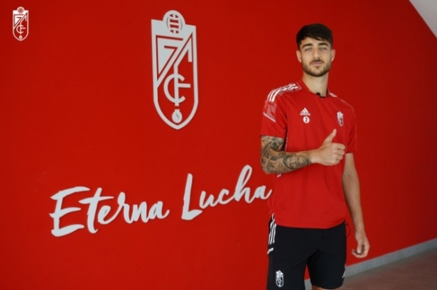 Raúl Castro ha renovado con el Granada CF (GRANADA CF)