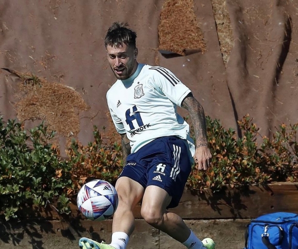 Ricard Sánchez, en un entrenamiento reciente con la Selección Sub-21 (RFEF)