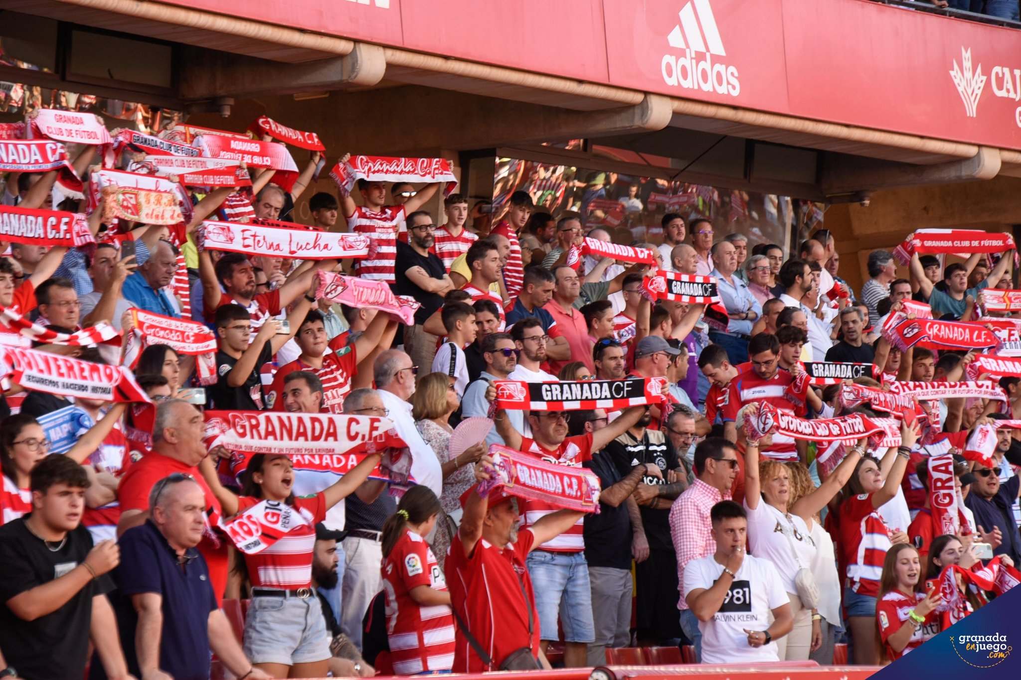 El Granada ya ha lanzado a la venta las entradas para el choque frente al Huesca (JOSÉ M. BALDOMERO)