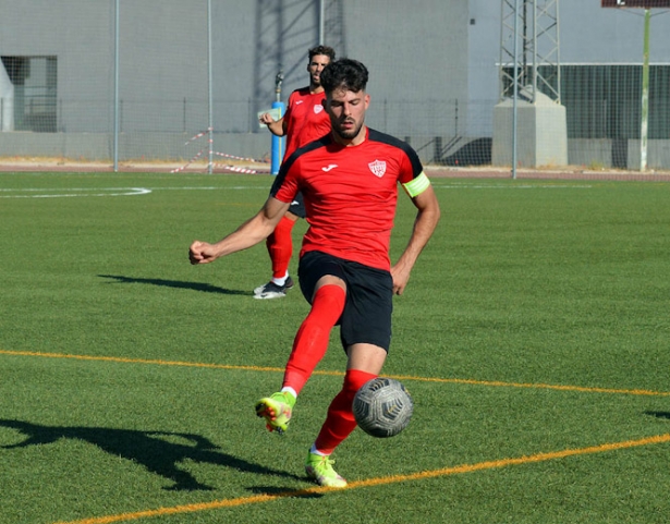 El Cubillas no está teniendo un buen inicio de liga (J. PALMA / ARCHIVO)