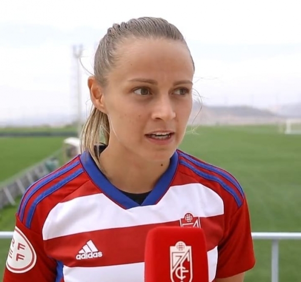 Naima García, jugadora del Granada Femenino (GCF TV)