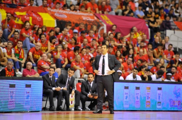 Pablo Pin en el partido ante Murcia (ACB PHOTOS / J. BERNAL) 