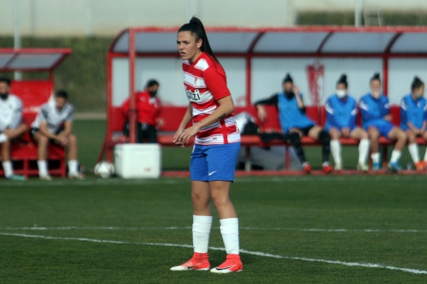 Alba Pérez, jugadora del Granada Femenino (JOSÉ VELASCO / GRJ)