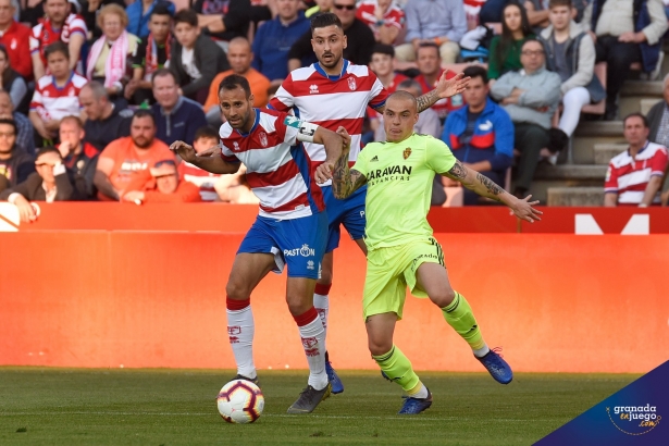 Víctor Díaz y Vadillo, durante el partido ante el Zaragoza de la temporada 2018/19 (JOSÉ M. BALDOMERO)
