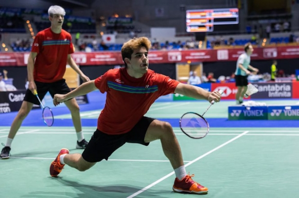 Imagen de uno de los partidos (CLUB BÁDMINTON GRANADA)