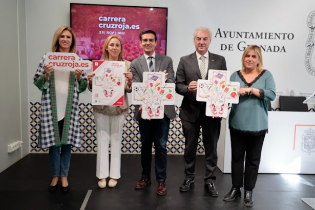 Presentación de la carrera de Cruz Roja (JAVIER ALGARRA/ AYUNTAMIENTO)