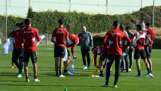 Paco López se estrenará en liga con el Granada ante el Albacete (JAVIER PALMA)