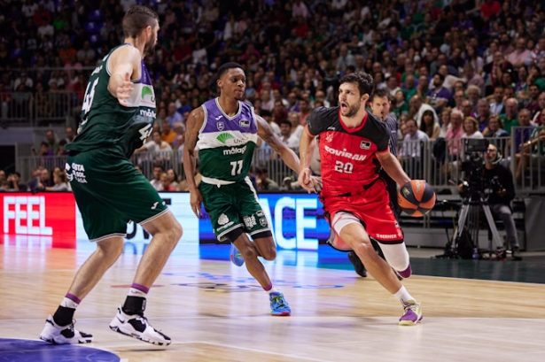 Dejan Todorovic en el partido ante Unicaja (FERMÍN RODRÍGUEZ) FUNDACIÓN CBG)
