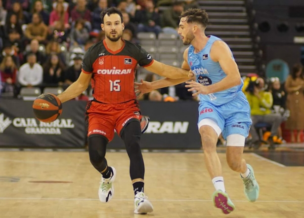 Lluís Costa en el.partido ante el Breogan (JOSÉ VELASCO)