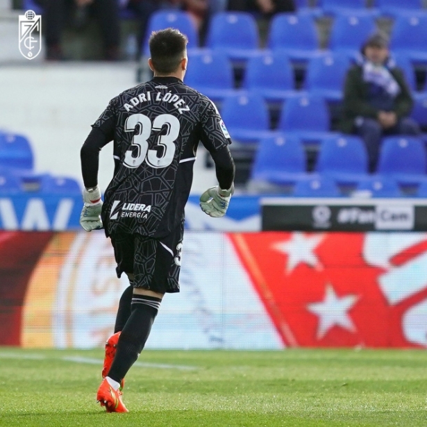 Adri López debutó en el Granada CF (GRANADA CF) 