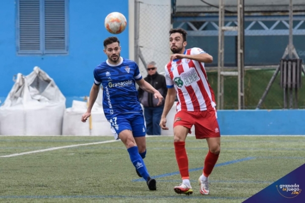 Javi Gallo volvió a los, terrenos de juego tras ocho meses de lesión (JOSÉ M. BALDOMERO) 