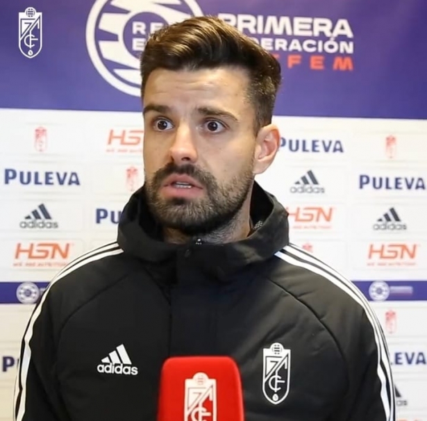 Roger Lamesa, entrenador del Granada Femenino (GCF TV)