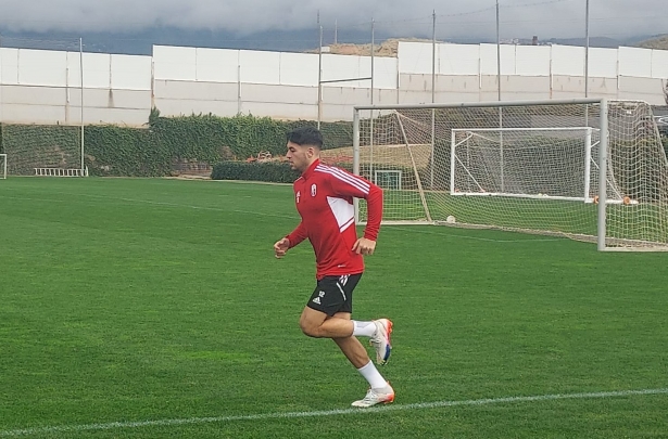 Meseguer, en el entrenamiento previo al viaje a Lugo (FRAN CALVO)