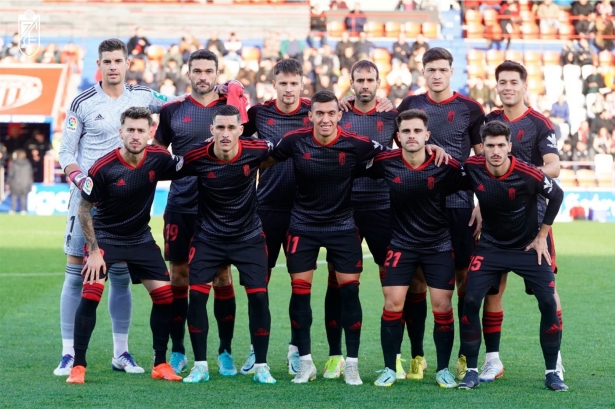 Once titular del Granada ante el Lugo (PEPE VILLOSLADA / GCF) Once titular del Granada ante el Lugo (PEPE VILLOSLADA / GCF)