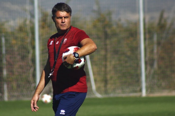Pedro Morilla durante su etapa en el Recreativo (GRANADA CF / ARCHIVO))