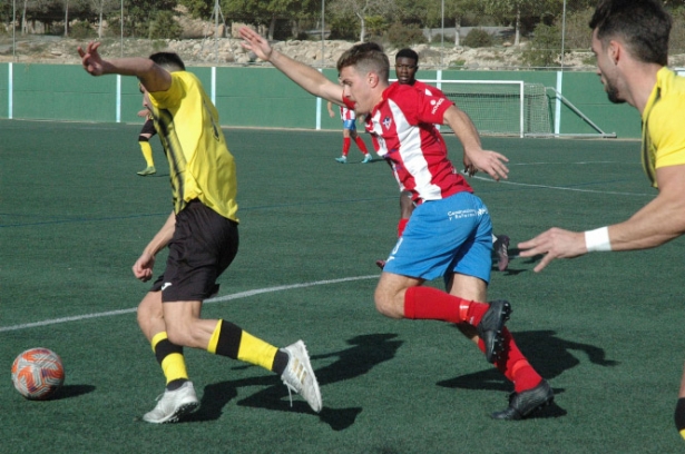 El FC Cubillas perdió ante el Poli Almería (DAVINIA CAPEL /POLI ALMERÍA) 