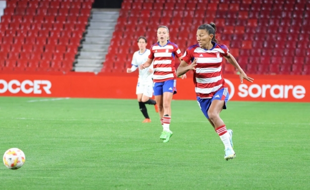 Pamela González, durante el partido de Copa ante el Alavés (JOSÉ ANDRÉS FERNÁNDEZ)