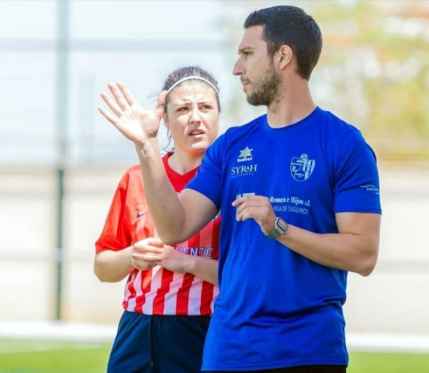 El entrenador del Purullena CF, Fran Roldán, en una imagen de archivo