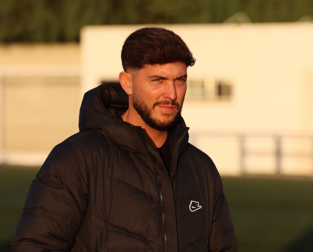 Julio Catalá, entrenador del Arenas de Armilla (JOSÉ ANDRÉS FERNÁNDEZ / ARENAS DE ARMILLA)