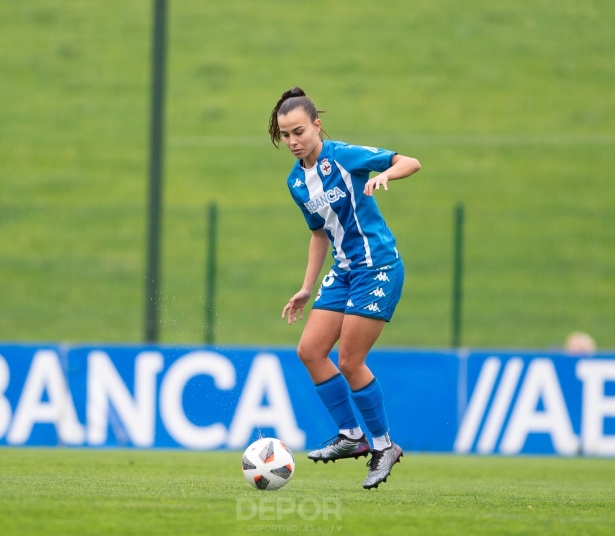 Raquel García, durante un partido con el equipo coruñés (RC DEPORTIVO)