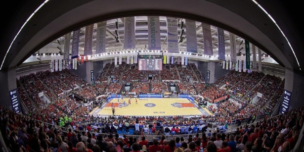 El Palacio de los Deportes, durante un partido del Covirán Granada (FUNDACIÓN CB GRANADA)