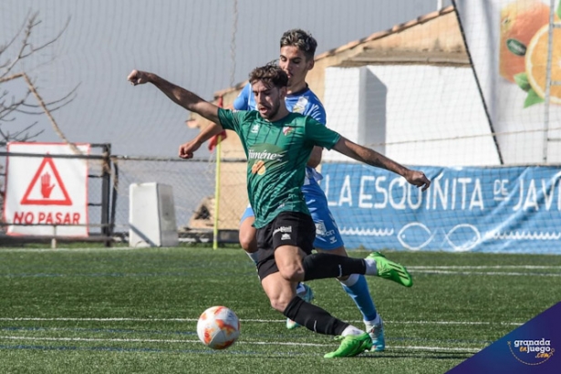 El CD Huétor Vega recibirá a Huracán de Melilla (JOSÉ M. BALDOMERO) 
