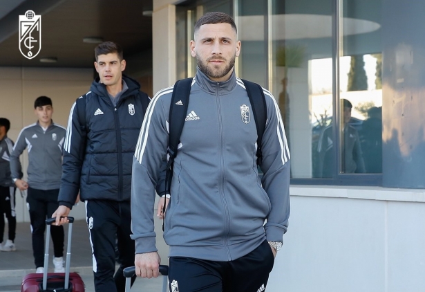 Weissman, a la salida de la Ciudad Deportiva para emprender el viaje hasta Villarreal (PEPE VILLOSLADA / GCF)