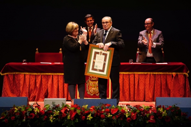 Pepe Macanás, durante el acto celebrado en el Teatro `Isabel La Católica` (AYTO. GRANADA)